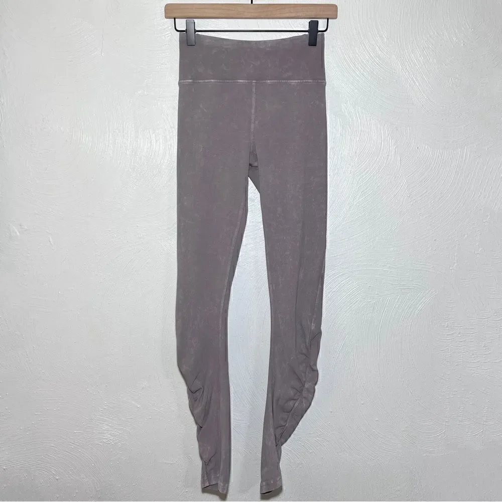 Lululemon Inner Glow Tight 28